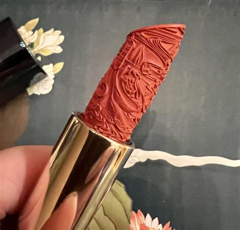 engraved lipsticks